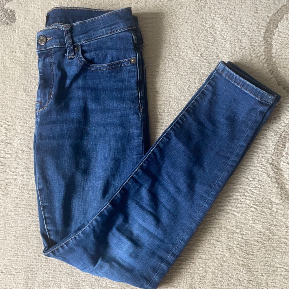Banana Republic Sculpt Skinny Jean • Never Worn • New without tags